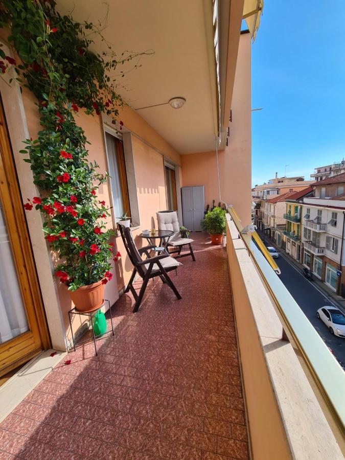 Casa Dell Amore 3 Sanremo Exterior photo